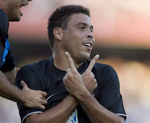 Ronaldo meteu Corinthians na final do Paulistão
