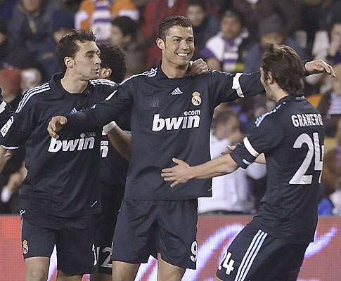 Cristiano Ronaldo marca ao Valladolid