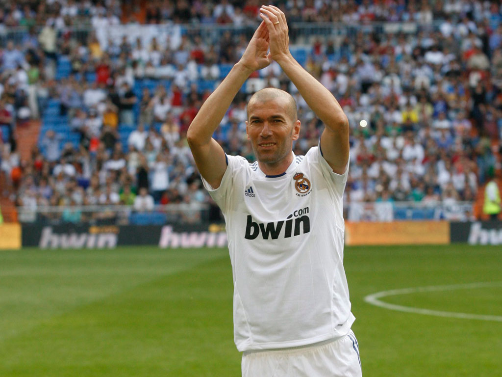 Zidane voltou a jogar no Bernabéu