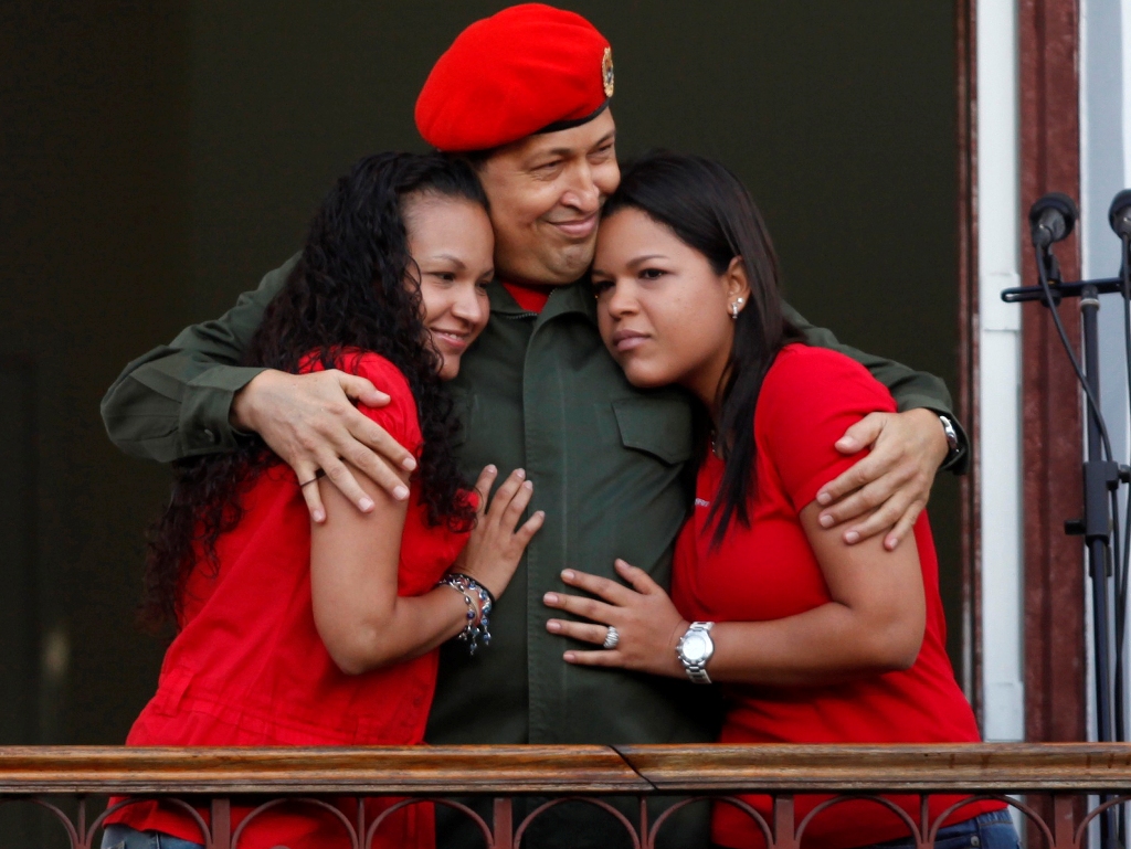 Hugo Chávez regressa a Cuba (Reuters/Carlos Garcia Rawlins)