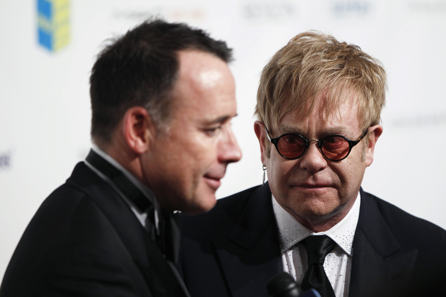 Elton John e David Furnish -  Gala solidária Elton John Foundation Fotos: Reuters
