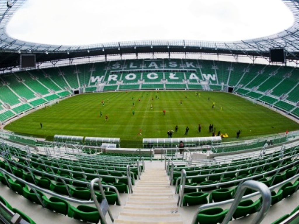 Polónia: Estádio Municipal de Wroclaw