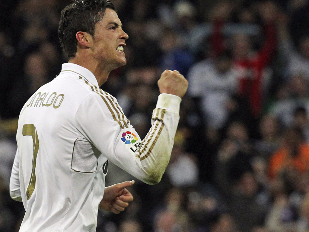Ronaldo chega aos 300 golos na carreira; Real vence Gijón [EPA/Kiko Huesca]