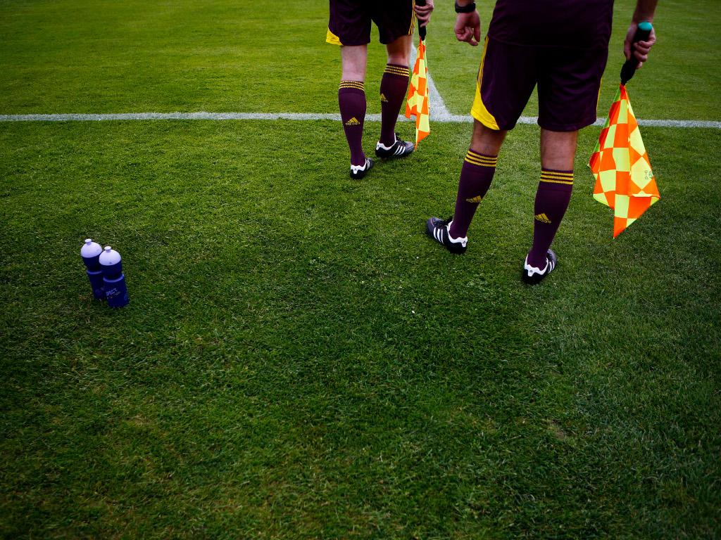 Euro-2012: treino oficial dos árbitros [Reuters]