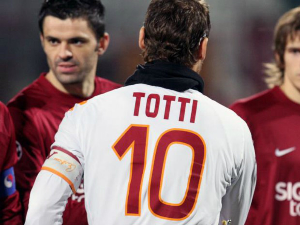 Dani frente a Totti