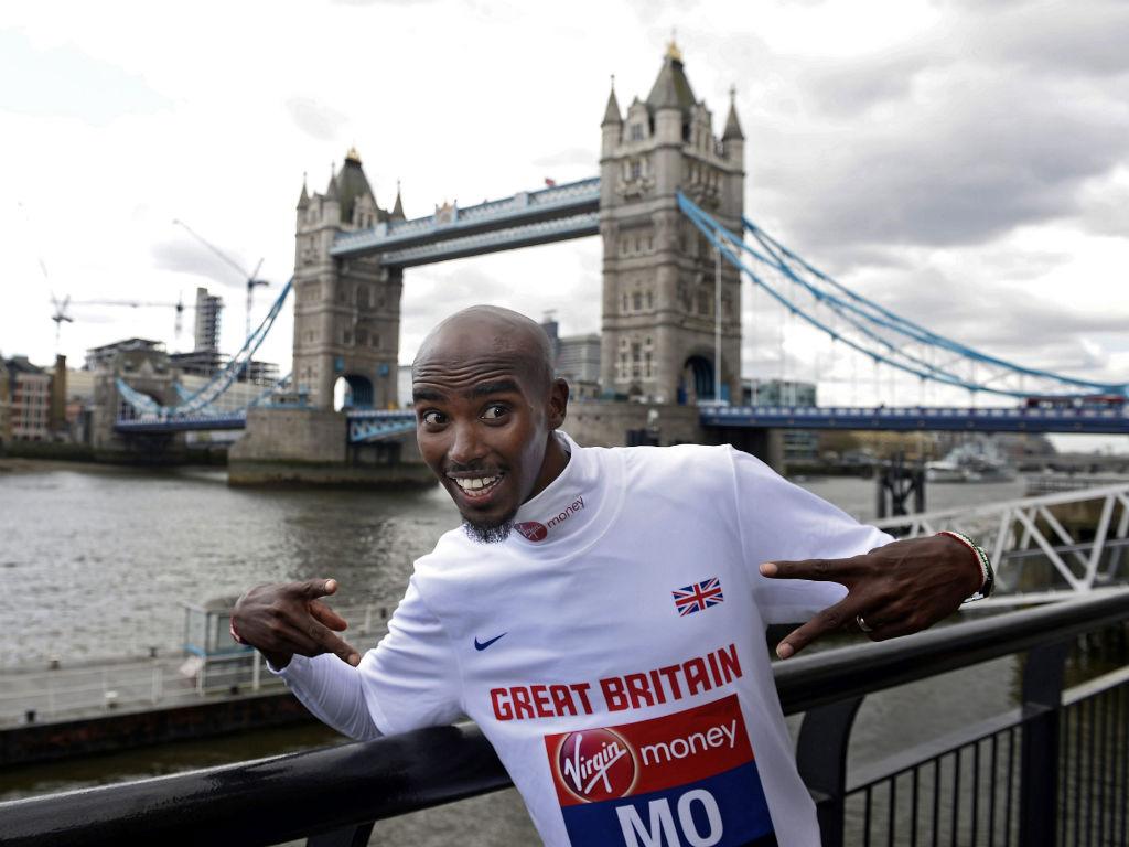 Mo Farah promove maratona de Londres (EPA)