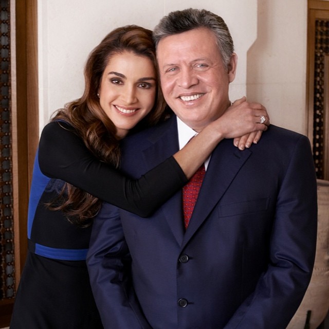 Rainha Rania com o marido, o rei Abdullah (Foto: Facebook)