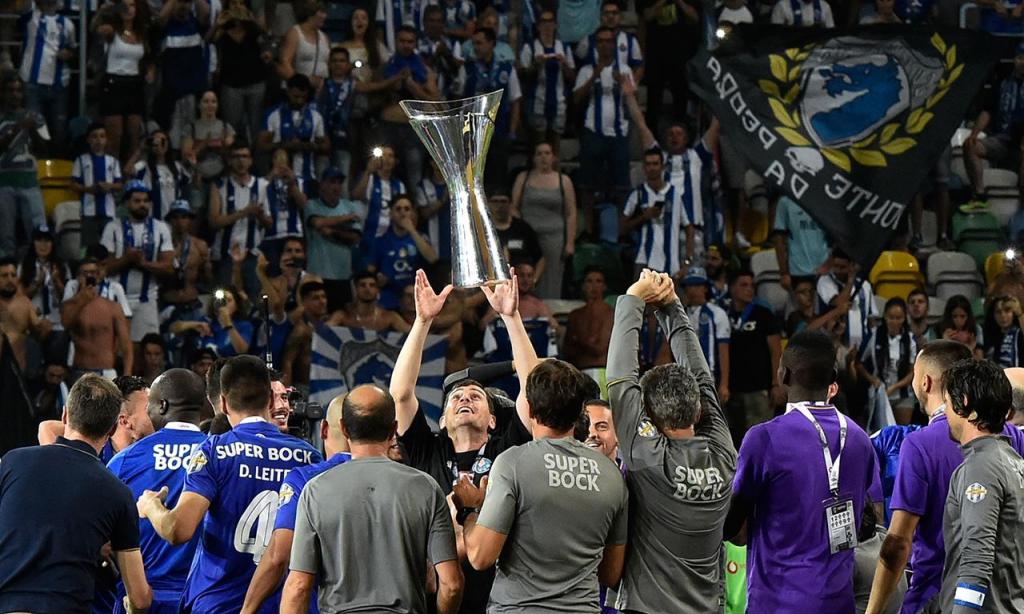 FC Porto vence Supertaça 