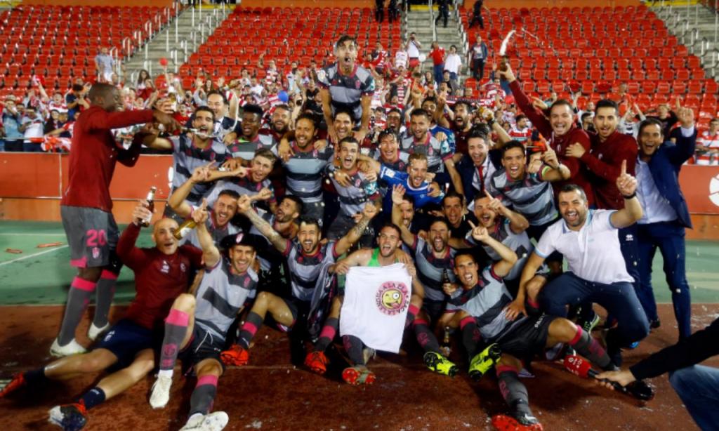 Granada festeja subida à primeira liga espanhola (Granada)