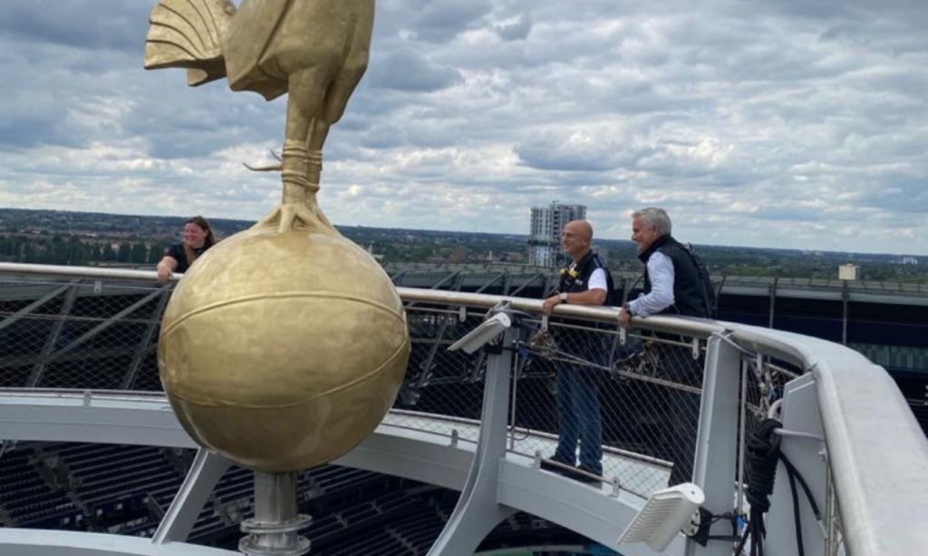 Mourinho no topo do estádio do Tottenham (Instagram José Mourinho)