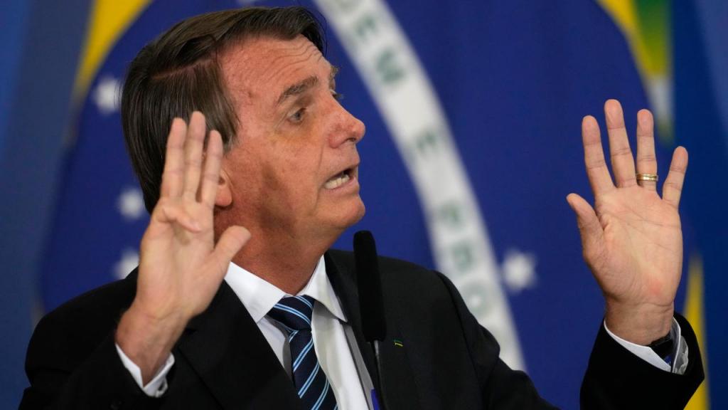 Bolsonaro diz que filha, de 11 anos, não irá se vacinar contra a