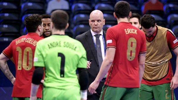 Europeu de futsal: Zicky Té eleito melhor jogador do torneio - CNN Portugal
