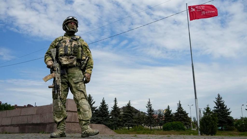 Kherson continua a fazer parte da Rússia apesar da retirada, diz