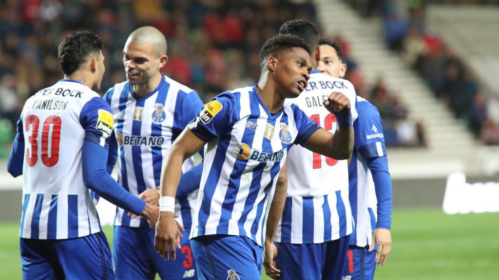 FC Porto empata com Inter e está fora da Liga dos Campeões —