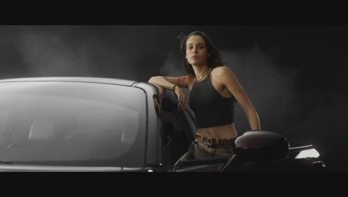 Portuguesa Daniela Melchior acelera no filme 'Velocidade Furiosa