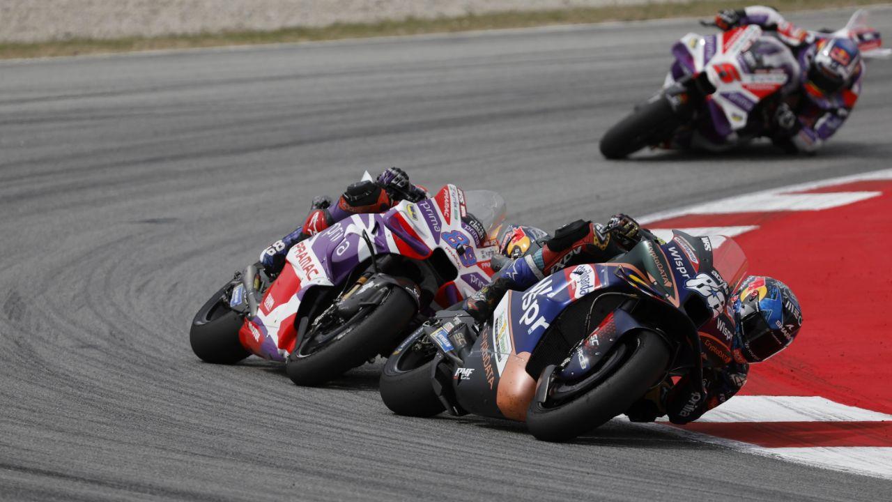 MotoGP, Corrida sprint de Miguel Oliveira estragada na primeira volta -  MotoSport