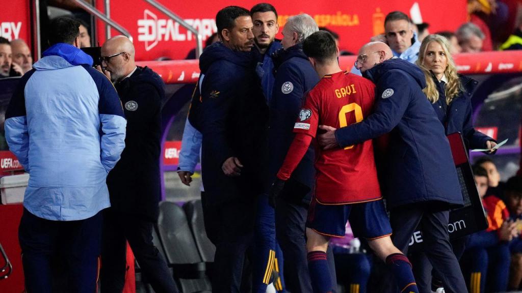Gavi sofre lesão no joelho e deixa jogo da Espanha; jornal fala em