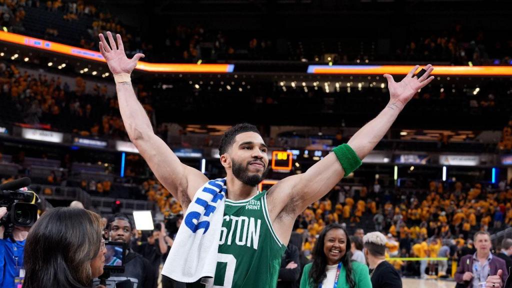Indiana Pacers-Boston Celtics (AP Photo/Michael Conroy)