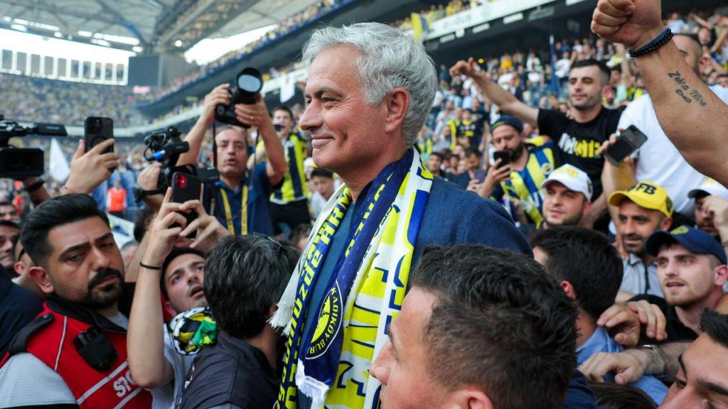 José Mourinho (AP Photo/Kin Cheung)