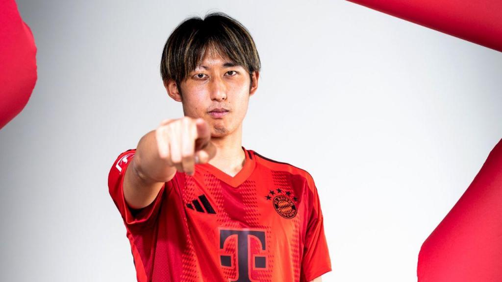 Hiroki Ito Bayern Munique (Foto: @FCBayern)